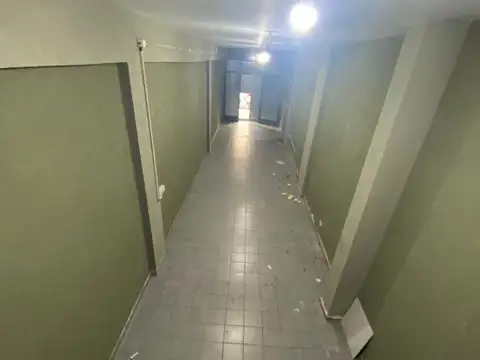 Excelente Local 3 plantas Apto Todo Destino