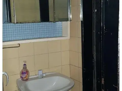 Excelente Local 3 plantas Apto Todo Destino