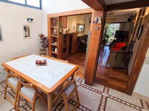 VENTA TRIPLEX 4 AMBIENTES SAAVEDRA COCHERA