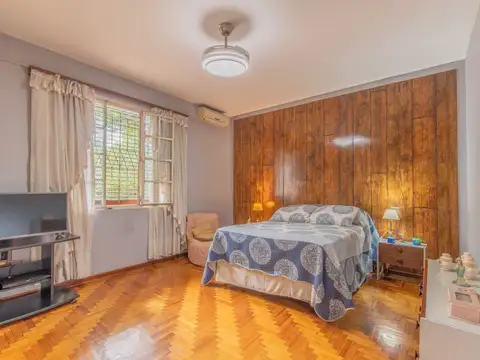 Depto Tipo Casa 5 ambientes con 2 baños
