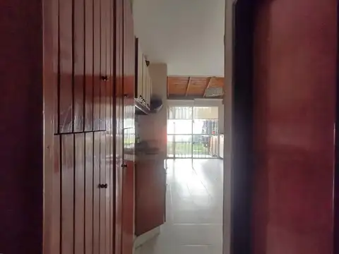 Depto Tipo Casa en Alquiler de 3 ambientes