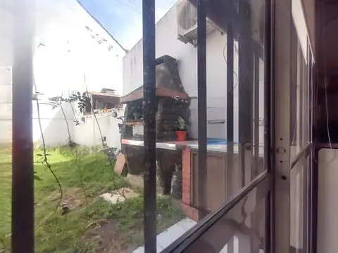 Depto Tipo Casa en Alquiler 40 años