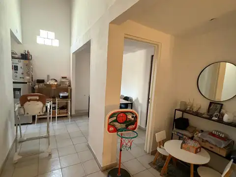 Casa 5 ambientes con 2 baños
