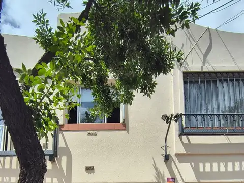 HERMOSO DEPARTAMENTO  A MEDIA CUADRA TRANVIA 