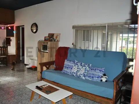 Venta Ph 4 ambientes con terraza sin expensas - PERMUTA