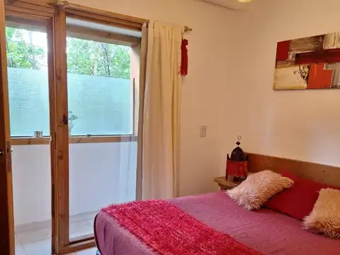 Departamento de dos ambientes excelente ubicacion
