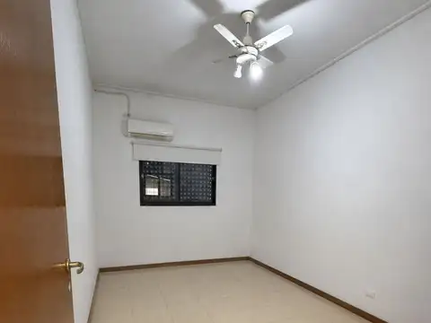 Galpon en Alquiler en La Plata, $ 3.000.000