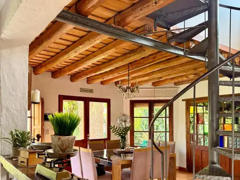 CASA EN VENTA BARRIO LOS CEREZOS CON TOUR VIRTUAL