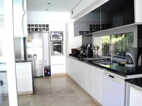 CASA EN VENTA BARRIO PRIVADO CHACRAS DE CORIA