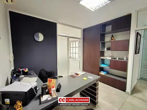 Local en Las Parejas