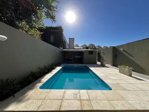 Depto Tipo Casa en Venta con 1 cocheras