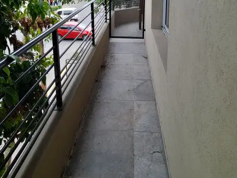 Av. Avellaneda 3000, Piso 2