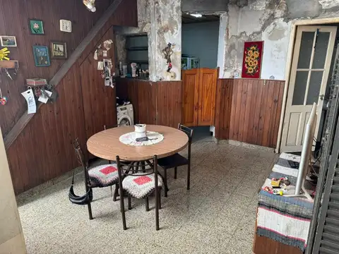 Venta - Villa Ortuzar - CASA A REFACCIONAR -