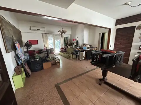 Depto Tipo Casa en Alquiler de 3 ambientes