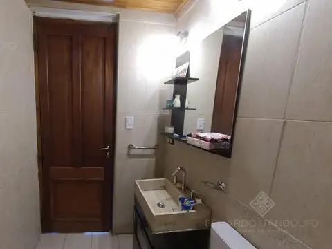 Depto Tipo Casa 3 ambientes con 2 baños