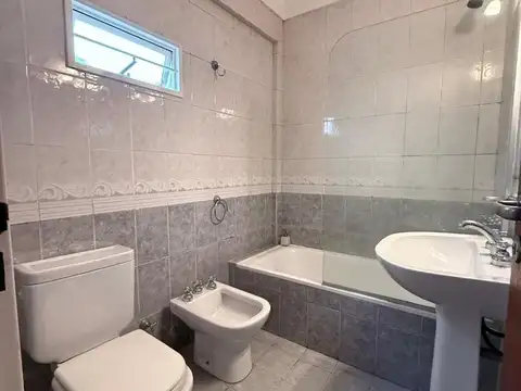 Depto Tipo Casa 2 ambientes con 1 baño