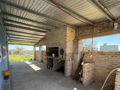 Casa 3 ambientes con 1 baño