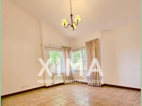 Casa en alquiler Valle Escondido