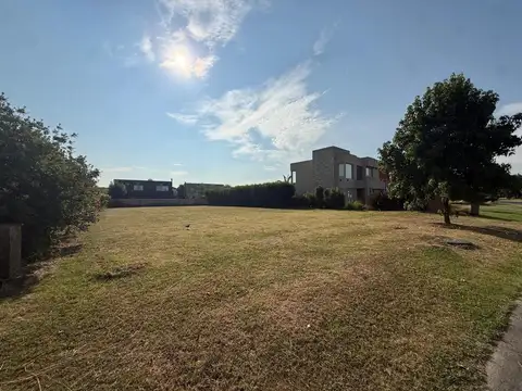 Terreno en Venta 40  mts Fondo