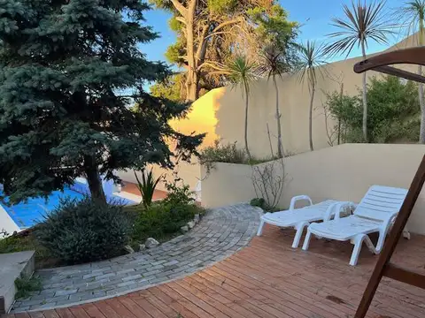 Casa 5 ambientes con 1 baño