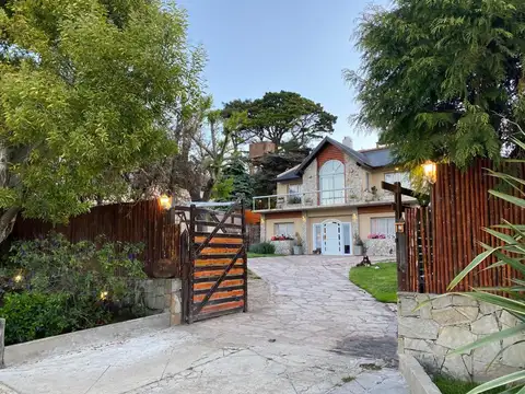 Paseo 116 entre Avenida 3 y 4