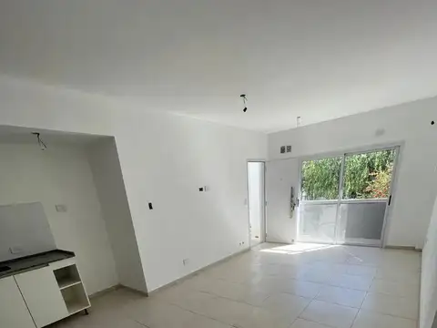 Departamento en Venta en Ingeniero Adolfo Sourdeaux, USD 65.000