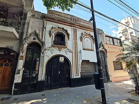 Castro Barros 700