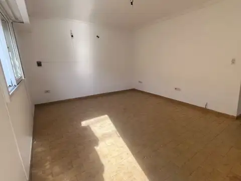 Depto Tipo Casa en Alquiler de 2 dormitorios