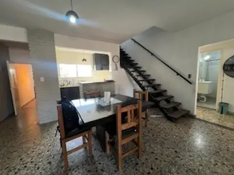 España 3800, Piso 1