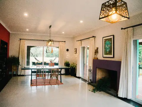 Casa en Venta en Los Nogales, USD 285.000