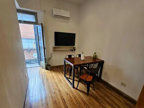 Departamento tipo PH de 2 ambientes, amoblado y reciclado en San Telmo
