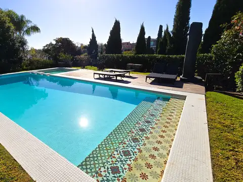 Casa en Venta con 1 cochera