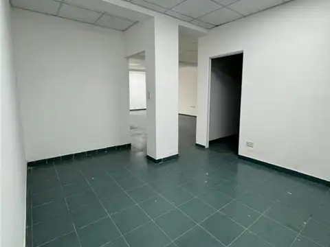 Local en Alquiler en Villa San Juan, $ 800.000