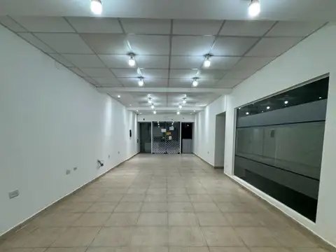 Local en Alquiler en Villa San Juan, $ 800.000