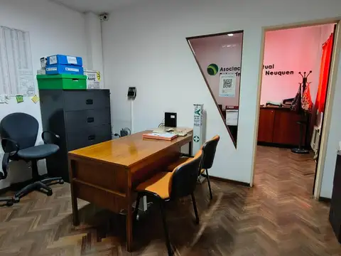 Oficina en Alquiler en Área Centro Este, $ 900.000