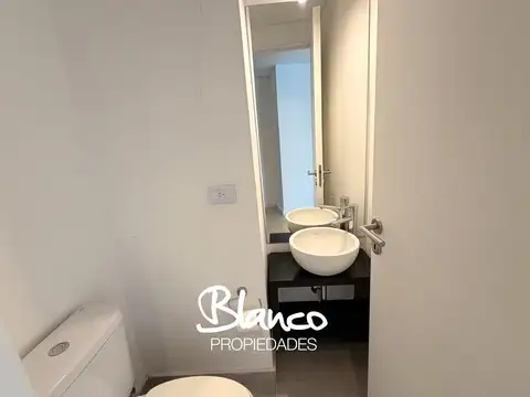 Departamento en Alquiler con 1 cocheras