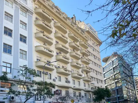 Venta oficina 5 Ambientes, en el corazon del  Barrio Monserrat CABA