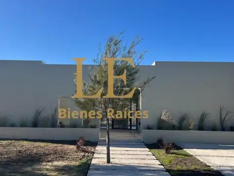 Casa en Venta al Este