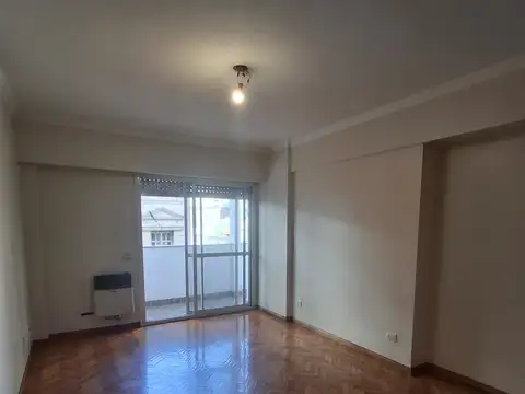 Laprida 1600, Piso 3