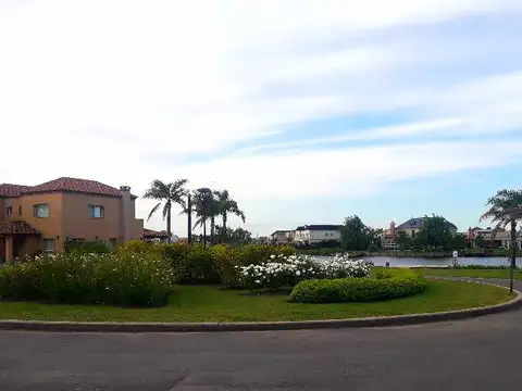 LOTE EN BARBARITA . OPORTUNIDAD