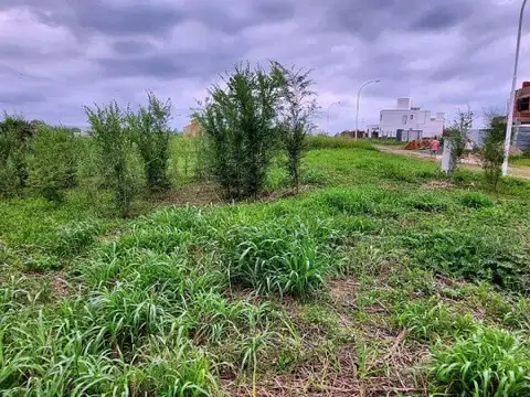 Lote esquina en venta 624 m² en barrio cerrado Aires del Nordeste · Mz 26 L 1