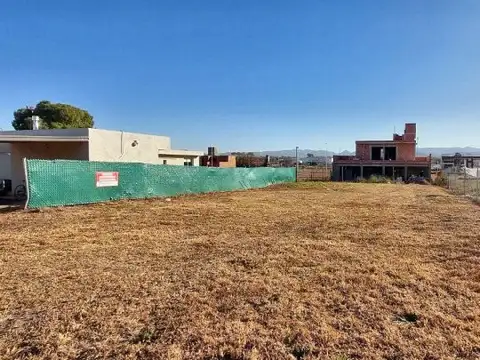 Lote esquina en venta 624 m² en barrio cerrado Aires del Nordeste · Mz 26 L 1