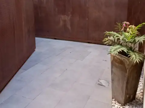 Laprida 2253 , Piso 1