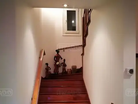 Casa 5 ambientes con 6 baños