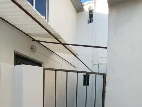 Depto Tipo Casa en Alquiler de 2 dormitorios