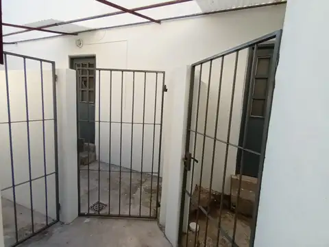 Depto Tipo Casa en Alquiler de 3 ambientes