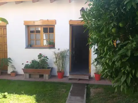 Casa en venta - 4 Dormitorios 2 Baños - 432Mts2 - General Roca