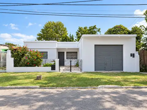 Casa p/ refaccionar amplio jardin libre