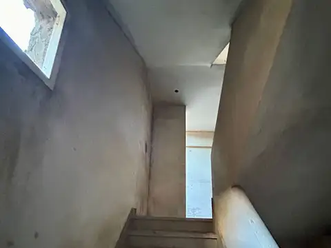 SE VENDEN LOCALES EN PERGAMINO EN CONSTRUCCION