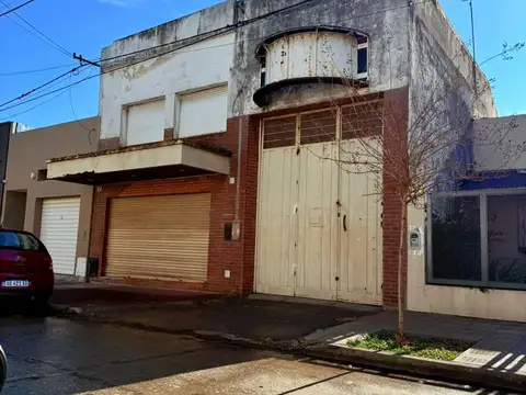 Local en Alquiler en Mercedes, $ 900.000